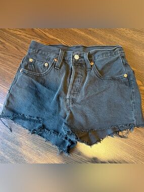 Levi’s short